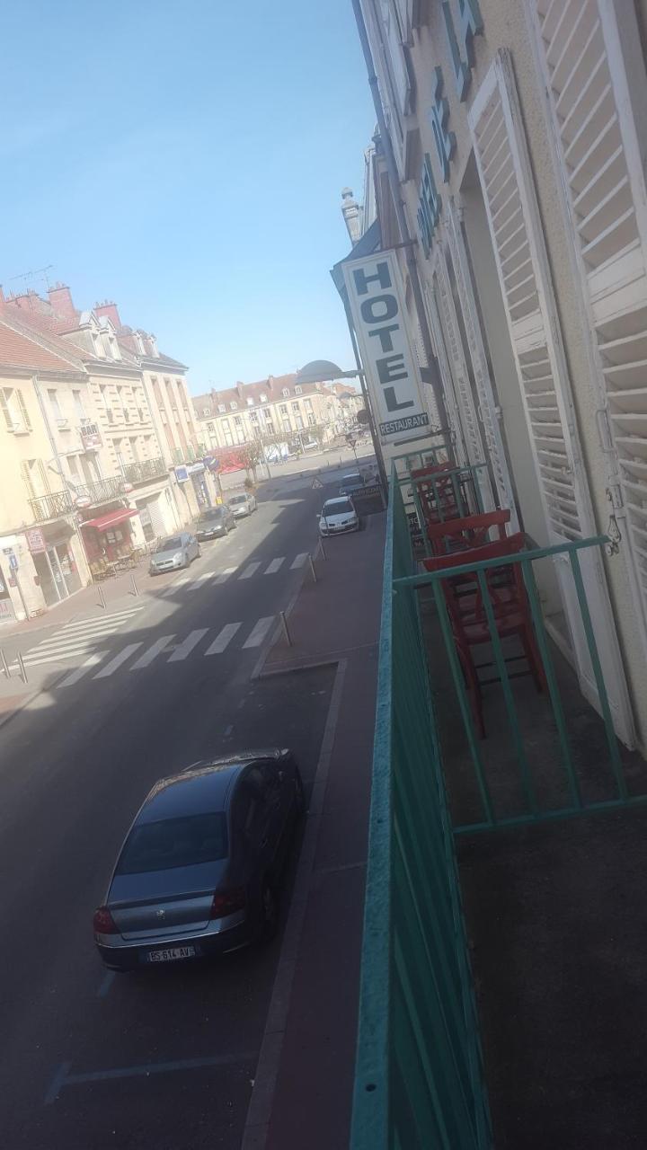 Hotel De La Cloche Sp Reims Dış mekan fotoğraf